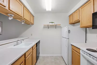 4326 Melody Lane #101, Madison, WI 53704 - Photo 5