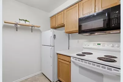 4326 Melody Lane #101, Madison, WI 53704 - Photo 9
