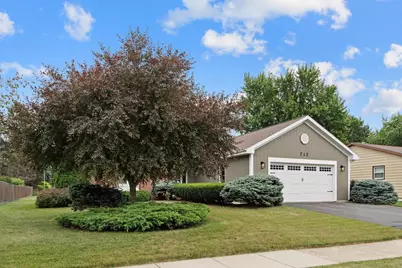 712 N Wuthering Hills Drive, Janesville, WI 53546 - Photo 3