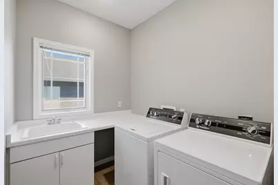 907 Cambridge Drive, Janesville, WI 53548 - Photo 21