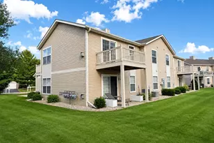 2548 Edgewood Dr, Beloit, WI 53511 - Photo 3