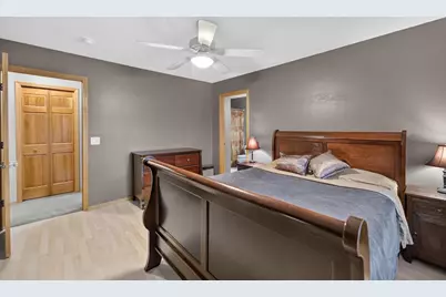 3442 Dorchester Way, Madison, WI 53719 - Photo 21