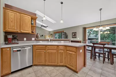 3442 Dorchester Way, Madison, WI 53719 - Photo 13