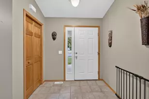 3442 Dorchester Way, Madison, WI 53719 - Photo 3