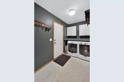 3442 Dorchester Way, Madison, WI 53719 - Photo 19