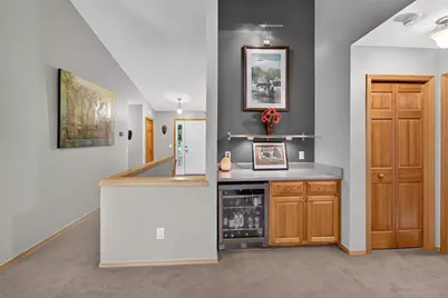 3442 Dorchester Way, Madison, WI 53719 - Photo 9