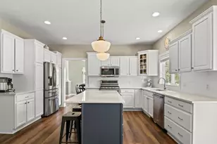 1223 Woodbridge Trail, Waunakee, WI 53597 - Photo 3