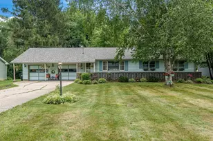 2530 Sunset Dr, Beloit, WI 53511 - Photo 1