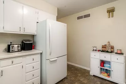 2530 Sunset Drive, Beloit, WI 53511 - Photo 25