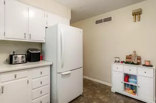 2530 Sunset Dr, Beloit, WI 53511 - Photo 25