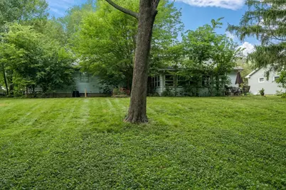2530 Sunset Drive, Beloit, WI 53511 - Photo 9
