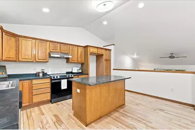 2880 Crinkle Root Drive, Fitchburg, WI 53711 - Photo 9