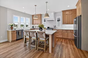 906 Travis Larson Ct, Waunakee, WI 53597 - Photo 13