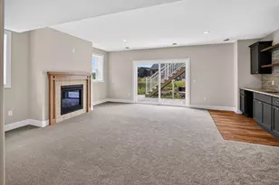 906 Travis Larson Ct, Waunakee, WI 53597 - Photo 33