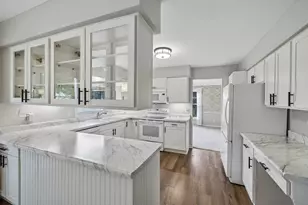 5318 Comanche Way, Madison, WI 53704 - Photo 15