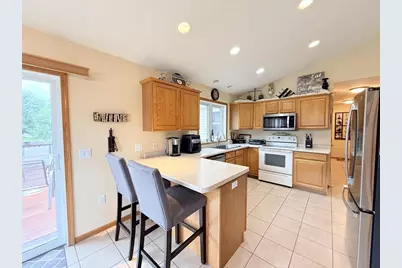 612 Birdie Lane, Poynette, WI 53955 - Photo 7
