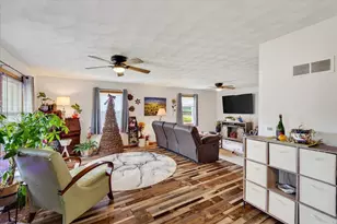106 E 3rd Ave, Brodhead, WI 53520 - Photo 15