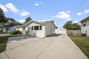2348 Pioneer Dr, Beloit, WI 53511 - Photo 3