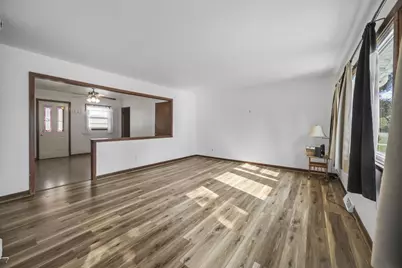 2348 Pioneer Drive, Beloit, WI 53511 - Photo 9