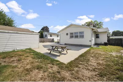 2348 Pioneer Drive, Beloit, WI 53511 - Photo 37
