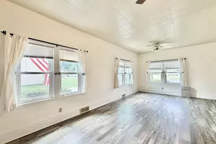 317 Allen St, Clinton, WI 53525 - Photo 3