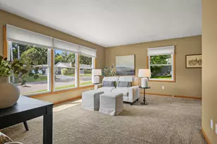 300 Plympton St, Verona, WI 53593 - Photo 13