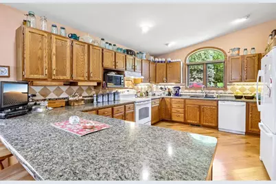 W12035 Baltic Avenue, Merrimac, WI 53561 - Photo 9