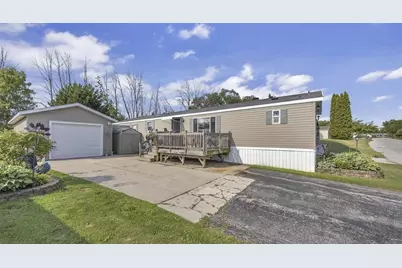 33 S Hiawatha Circle #33, Sheboygan, WI 53081 - Photo 19