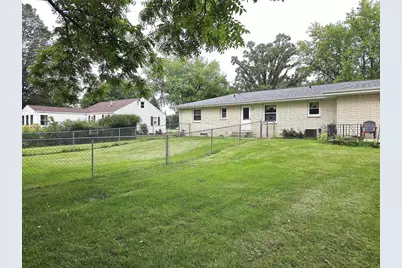 2424 Shopiere Road, Beloit, WI 53511 - Photo 37