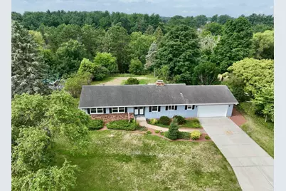 921 Park Ridge Road, Janesville, WI 53546 - Photo 1