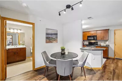 8206 Starr Grass Drive #105, Madison, WI 53719 - Photo 11