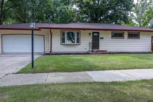 1634 S Arch St, Janesville, WI 53546 - Photo 1