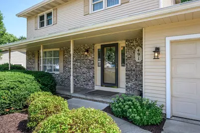 491 Summit Avenue, Sun Prairie, WI 53590 - Photo 5