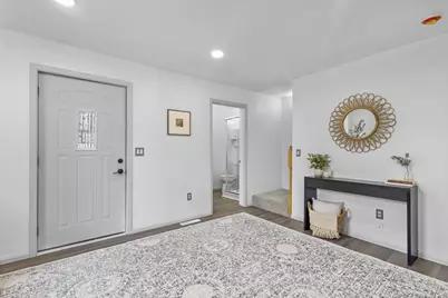 1317 Everett Street, Madison, WI 53704 - Photo 5