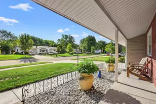 212 Major Way, Sun Prairie, WI 53590 - Photo 3