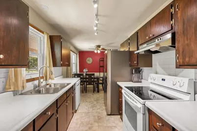 212 Major Way, Sun Prairie, WI 53590 - Photo 9