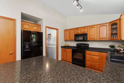 916 Forest View Drive, Verona, WI 53593 - Photo 17