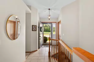916 Forest View Dr, Verona, WI 53593 - Photo 5