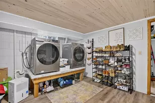 817 Rice St, Horicon, WI 53032 - Photo 33