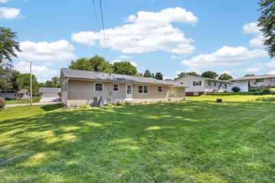 817 Rice Street, Horicon, WI 53032 - Photo 5