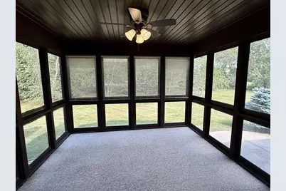 9110 Waterside Street, Madison, WI 53562 - Photo 9