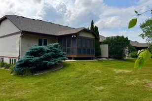 9110 Waterside St, Madison, WI 53562 - Photo 31
