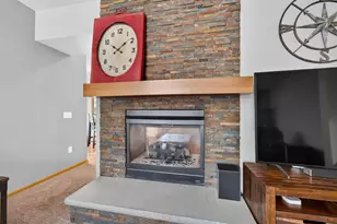 500 Pleasant Valley Pkwy, Waunakee, WI 53597 - Photo 17