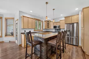 500 Pleasant Valley Pkwy, Waunakee, WI 53597 - Photo 5