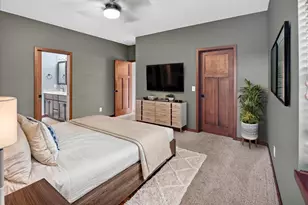 8927 Sunstone Ln, Middleton, WI 53562 - Photo 19