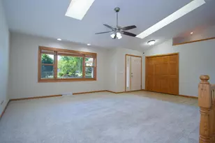 3096 Castleton Xing, Sun Prairie, WI 53590 - Photo 3