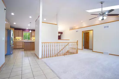 3096 Castleton Crossing, Sun Prairie, WI 53590 - Photo 5