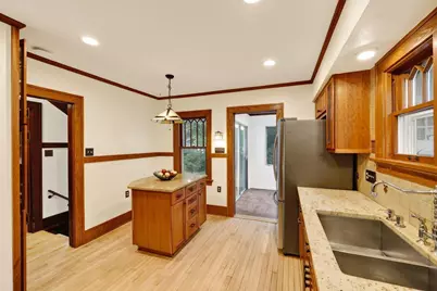 5321 Manitowoc Parkway, Madison, WI 53705 - Photo 9