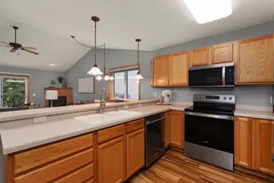 358 Alpine Meadow Cir, Oregon, WI 53575 - Photo 3