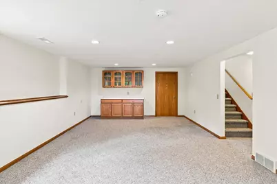 615 Kensington Square, Stoughton, WI 53589 - Photo 27